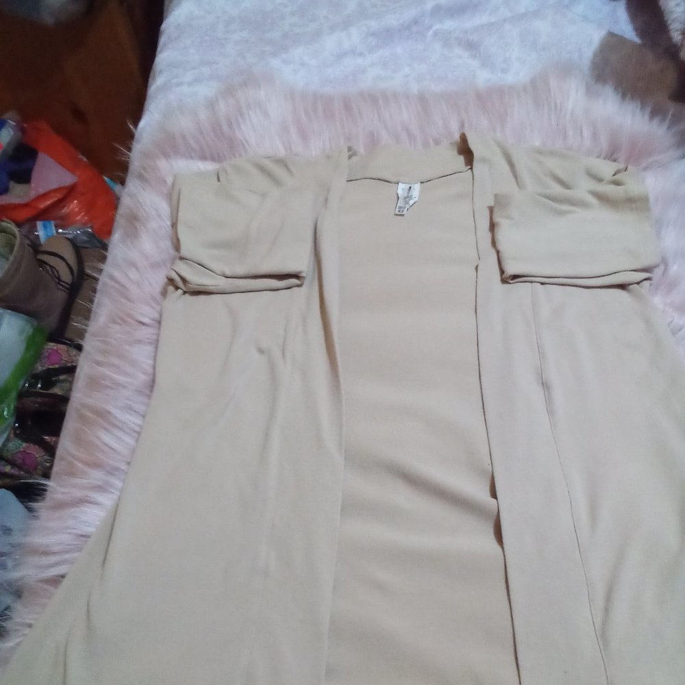 Beige cardigan anchorblue
